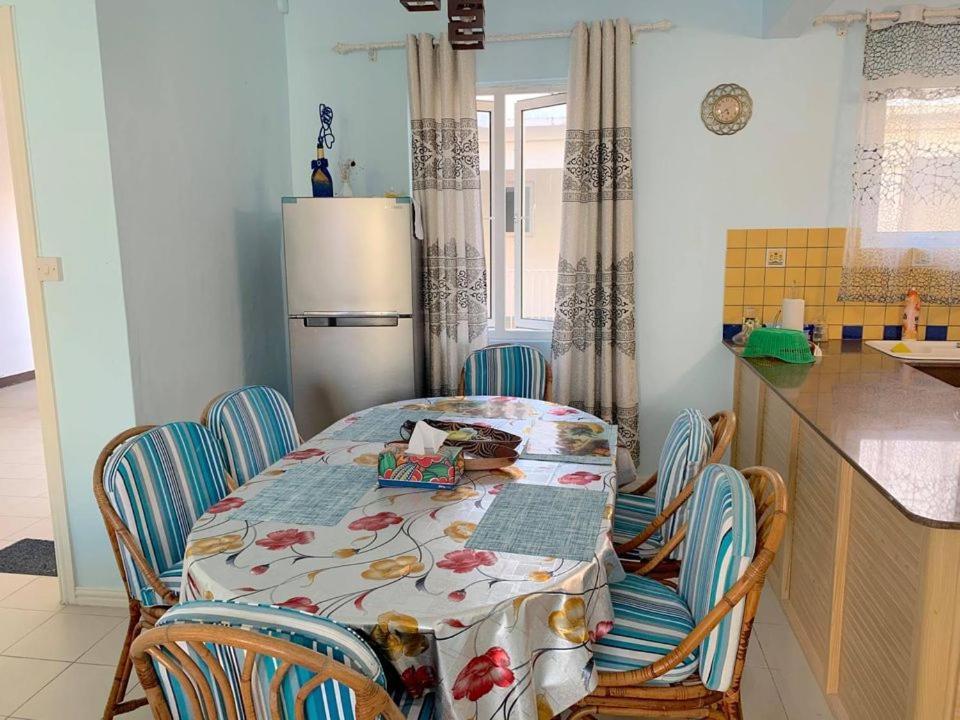 Well Equipped Peaceful 3 Bedroom Apartment Flic en Flac Bagian luar foto