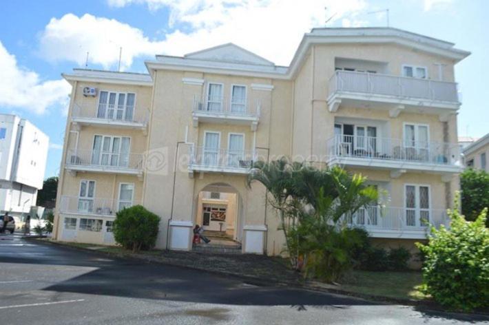 Well Equipped Peaceful 3 Bedroom Apartment Flic en Flac Bagian luar foto